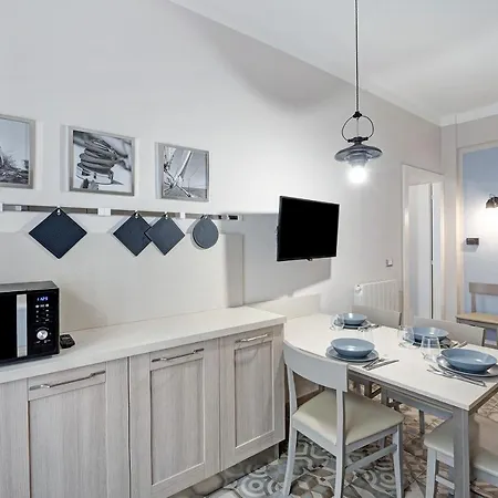 Apartment Victoria Maiolica Diano Marina