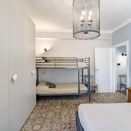 Victoria Maiolica * Diano Marina