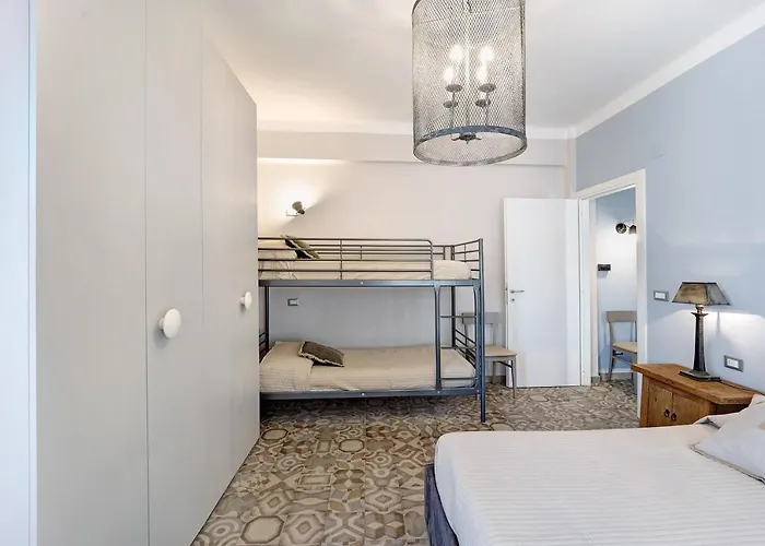 Victoria Maiolica * Diano Marina